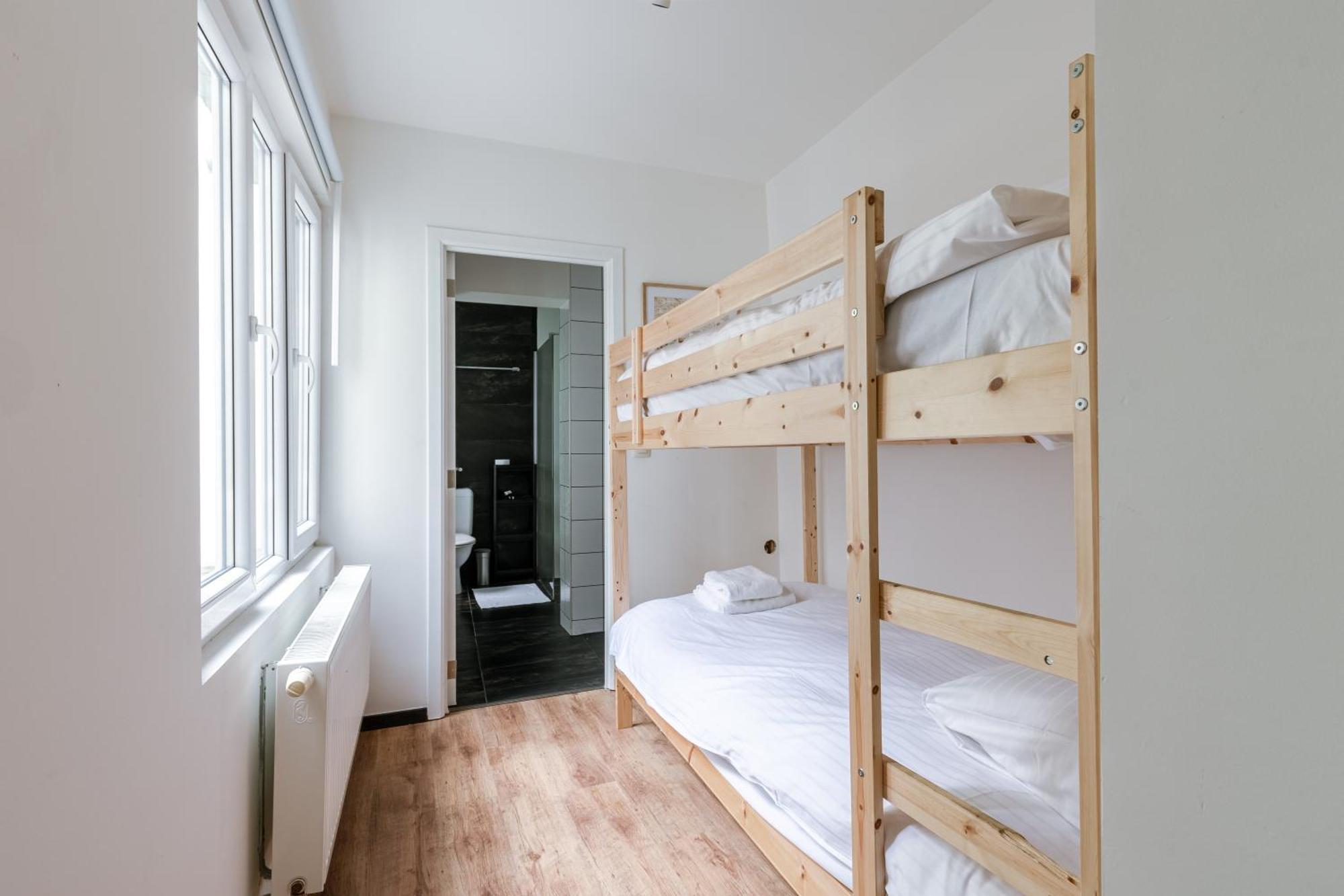 Right In The City Center Your Ghent Getaway Екстериор снимка